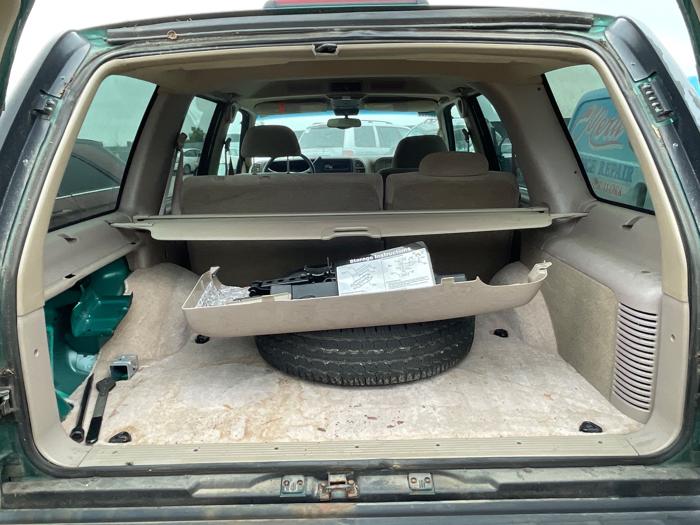 1999 chevrolet tahoe 4-door-4wd with 193393 miles for sale near elk-river, minnesota 35c8a5871d8048ce8527772c85d45c80.jpeg