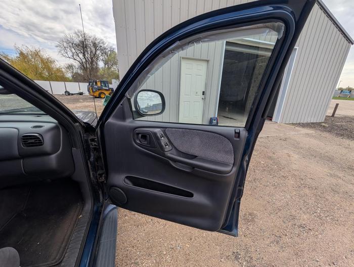 2000 dodge durango 4wd with 90439 miles for sale near elk-river, minnesota 36242564bf2a42c49890fe089bebc9d9.jpg