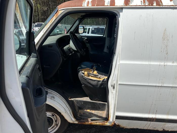 2003 dodge ram-van 2500-lwb with 231507 miles for sale near elk-river, minnesota 36304c4c603540ad8fce41abb7467b32.jpeg