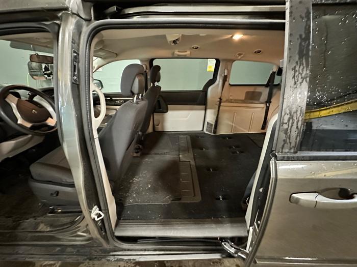 2010 dodge grand-caravan se with 159323 miles for sale near elk-river, minnesota 36590847ad7049c484b33d00a1fca5ae.jpeg