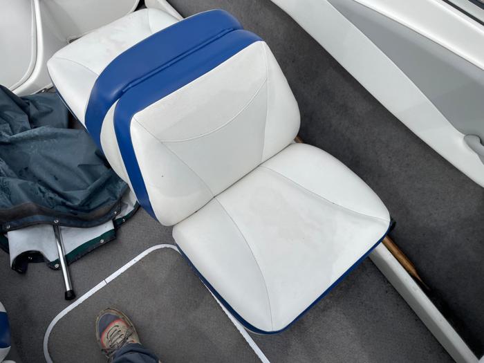 2005 18 Ft. Bayliner