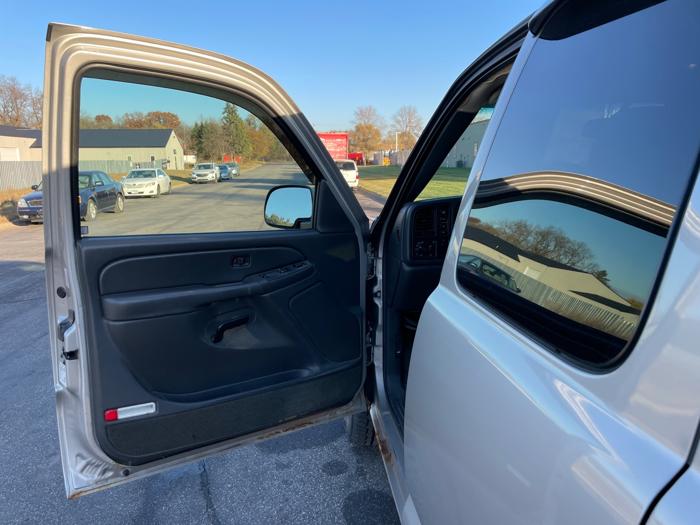 2004 chevrolet silverado-1500 ext.-cab-short-bed-4wd with 180428 miles for sale near elk-river, minnesota 366a2f12a70d47c0909ab33121e016bf.jpeg