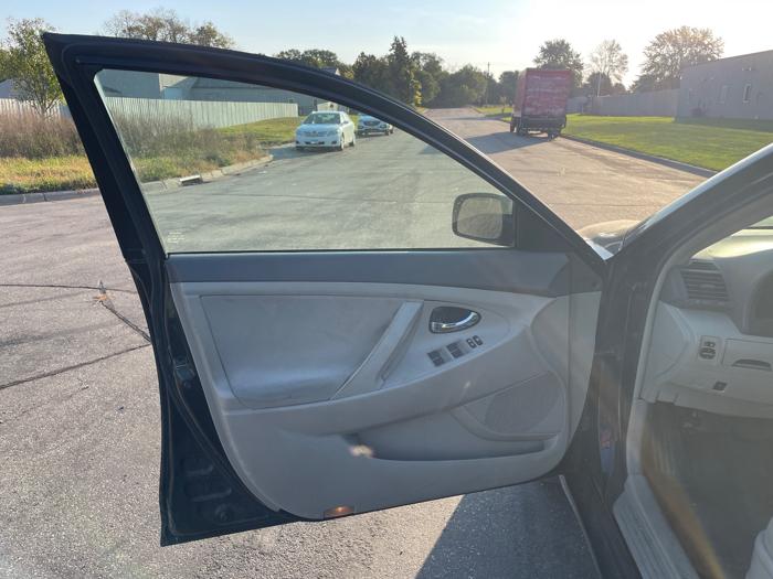 2010 toyota camry le-6-spd-at with 218566 miles for sale near elk-river, minnesota 366aeda673d2476ca50f4bbdb363bcc5.jpeg