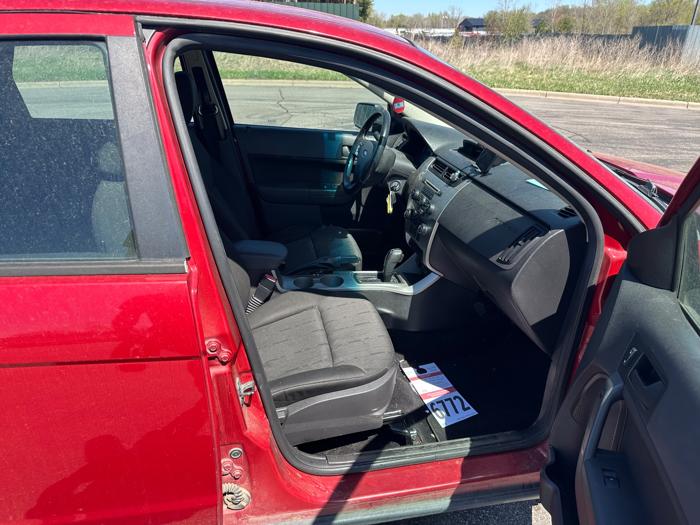 2009 ford focus se-sedan with 199899 miles for sale near elk-river, minnesota 3689c268d0894e22959e73c54dc3190c.jpeg