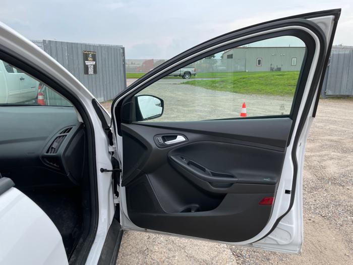 2016 ford focus se-sedan with 140517 miles for sale near elk-river, minnesota 36ab5d7afa0645b2a217aab23a042fd6.jpeg