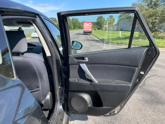 2010 mazda mazda3 s-grand-touring-5-door with 131066 miles for sale near elk-river, minnesota 36e285f3dcee49c69cc4ad8a3d8abcc3.jpeg