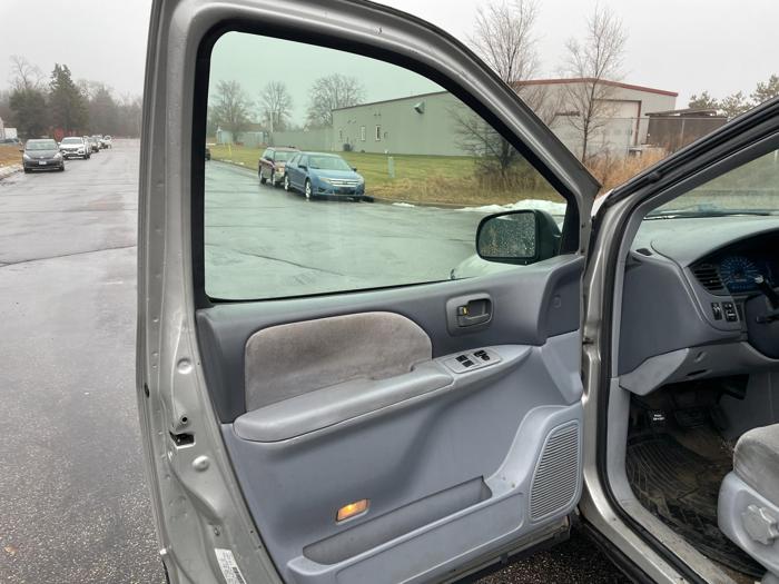 2003 toyota sienna ce with 194306 miles for sale near elk-river, minnesota 36eec53e95224911b74df5e0cba0469b.jpg