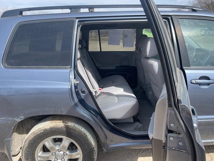2004 toyota highlander v6-2wd with 250421 miles for sale near jordan, minnesota 37227d2643e940948a4417d104347ba8.jpeg