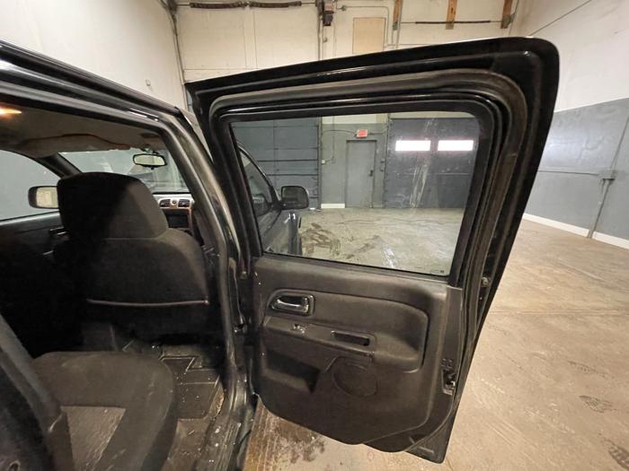 2008 chevrolet colorado lt1-crew-cab-4wd with 75105 miles for sale near elk-river, minnesota 3731e59af2e54a3e834cd0345b0d33c4.jpeg