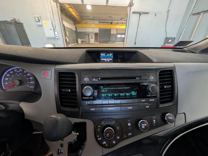2011 toyota sienna le-8-pass-v6 with 180000 miles for sale near elk-river, minnesota 3737cd7f698a4286b01f3c7aa6095e09.jpg