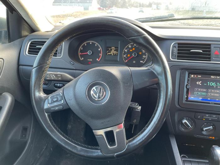 2011 volkswagen jetta se with 123483 miles for sale near elk-river, minnesota 3751d86633ad49d5949f6eb25ef770f7.jpg