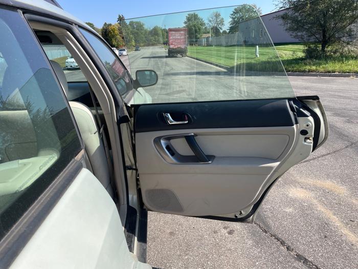 2007 subaru outback 2.5i-wagon with 209978 miles for sale near elk-river, minnesota 377ab95193e24e008d1d5fc7dd27f430.jpeg