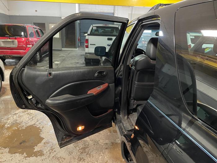 2005 acura mdx with 229619 miles for sale near elk-river, minnesota 3793db40fe2c428abc7cb01657229c3b.jpg