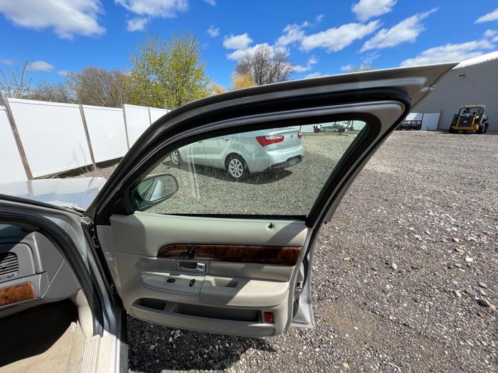 2007 mercury grand-marquis ls-premium with 176182 miles for sale near elk-river, minnesota 37c95a5a48204172b71dd2295381232b.jpeg