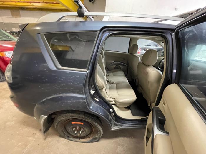 2007 mitsubishi outlander xls-4wd with 138862 miles for sale near elk-river, minnesota 37eb22f40105464b9fc7c7d313beff0c.jpeg