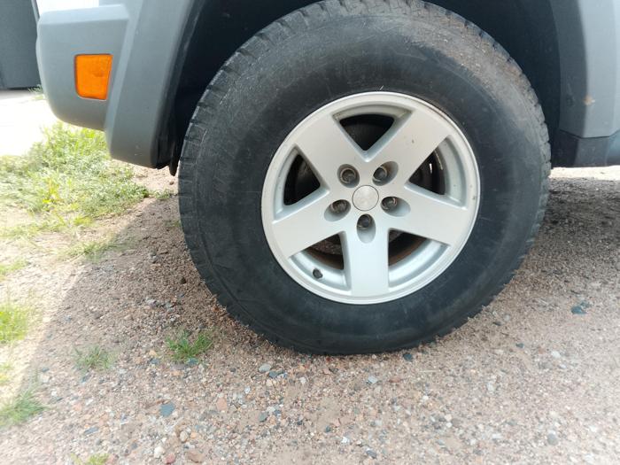 2005 jeep liberty sport-4wd with 136960 miles for sale near elk-river, minnesota 37f46c465d584076a974e1170979022f.jpg