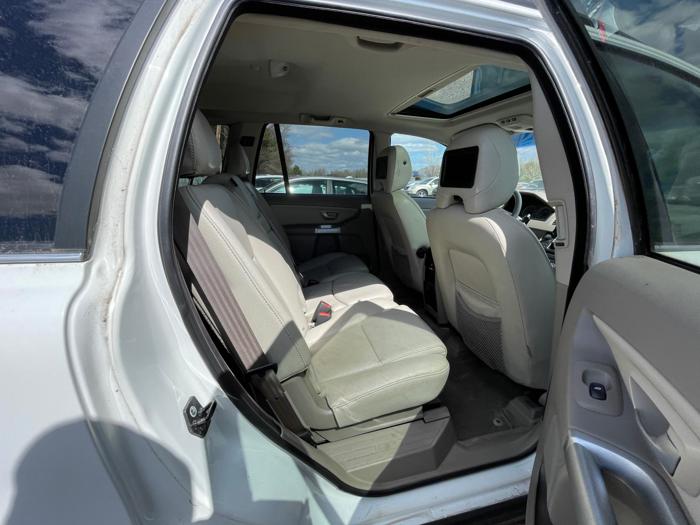 2005 volvo xc90 with 146097 miles for sale near elk-river, minnesota 3826ef9a5aec47f1b2093b696b748853.jpg
