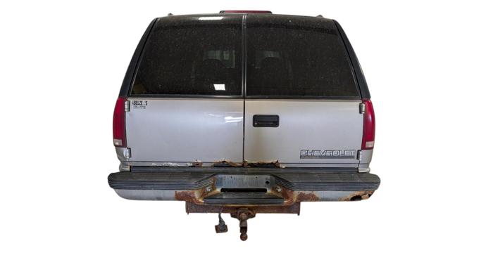 1999 chevrolet suburban k1500-4wd with 225203 miles for sale near elk-river, minnesota 3870ff6a41404e99b9fb62815e8e6e45.jpg