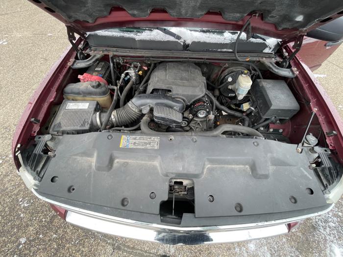 2008 chevrolet silverado-1500 ls-crew-cab-4wd with 200273 miles for sale near fridley, minnesota 3894a0438fa1458c869bec3f81c66987.jpeg