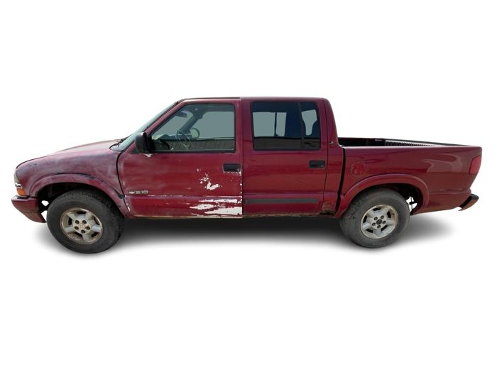 2003 chevrolet s10-pickup ls-crew-cab-4wd with 200963 miles for sale near elk-river, minnesota 38ac6d2430e6470db85a619c0c65a065.jpg