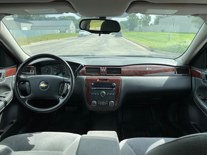 2006 chevrolet impala lt with 304924 miles for sale near elk-river, minnesota 38c3105b0adf4decb4198685cc5fd81e.jpeg
