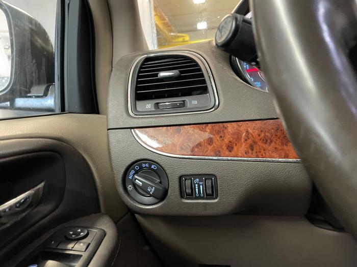 2016 chrysler town-&-country touring with 160048 miles for sale near elk-river, minnesota 38fcd82d7d1a47caa2c2f7fd84713c9b.jpeg