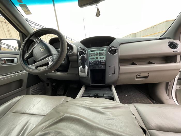 2009 honda pilot ex-l-4wd with 269405 miles for sale near burnsville, minnesota 390ba3f107c149b58340736616f38a1a.jpeg
