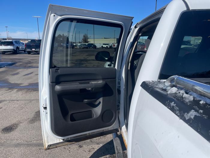 2008 chevrolet silverado-1500 ls-crew-cab-4wd with 151821 miles for sale near st.-cloud, minnesota 3911c6d145ef493f86df7c833bdd01ca.jpeg