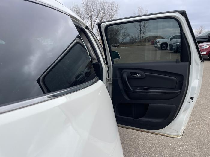 2012 chevrolet traverse lt with 200167 miles for sale near alexandria, minnesota 39224db78f3b4bfda6e397d519f8cd42.jpeg