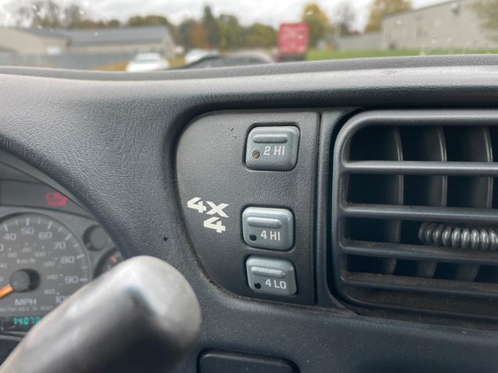 2001 chevrolet s10-pickup ext.-cab-4wd with 140781 miles for sale near elk-river, minnesota 39486dfbdb784249b01032587923f464.jpeg