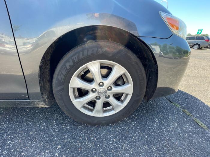 2011 toyota camry base-6-spd-at with 264570 miles for sale near shakopee, minnesota 397f46f86bb64221a234b7dae3641df1.jpeg