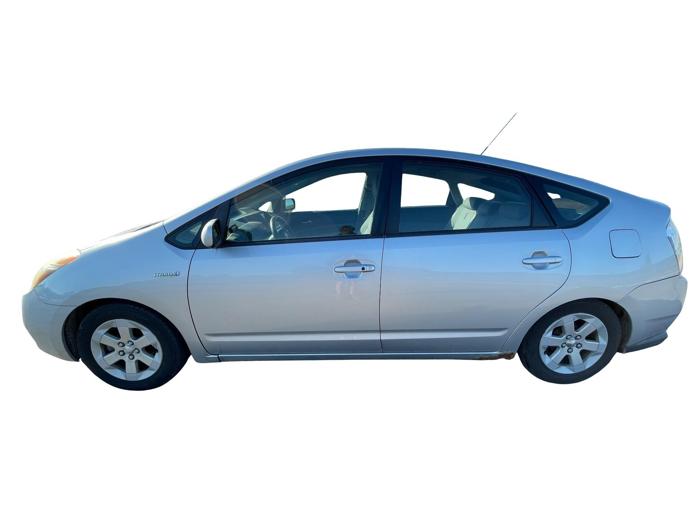 2007 toyota prius 4-door-liftback with 182489 miles for sale near elk-river, minnesota 3981faea18924e388b0d4373b79bccb2.jpg
