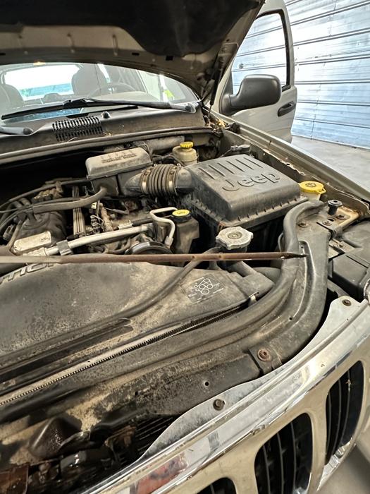 2003 jeep grand-cherokee laredo-4wd with 200465 miles for sale near elk-river, minnesota 3989c832c0384b5c992ba777167bc205.jpeg