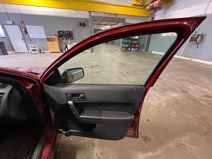 2011 ford focus se-sedan with 141085 miles for sale near elk-river, minnesota 39980fb77812473fa7da0e3a6cbab960.jpeg