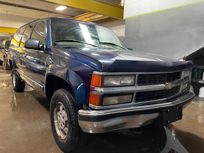 1997 chevrolet suburban with 191626 miles for sale near elk-river, minnesota 39bd2937fabb46019812556695bbc065.jpg