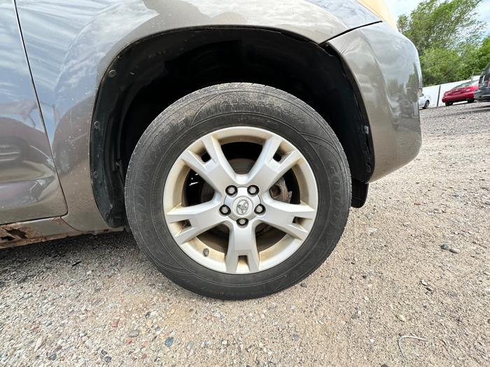 2010 toyota rav4 base-i4-4wd with 238889 miles for sale near elk-river, minnesota 39c76aa7c4904afba0c27c96e8f4d0c6.jpeg