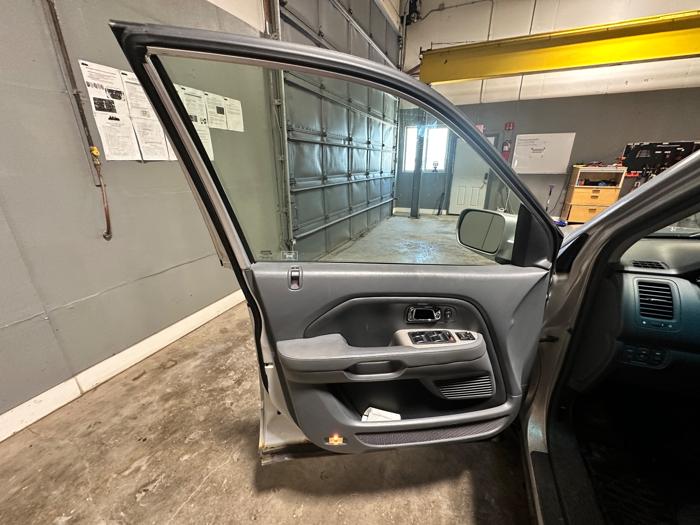 2007 honda pilot ex-l-4wd with 218626 miles for sale near elk-river, minnesota 3a18dc89d790485e9dbadaf1e460758d.jpeg