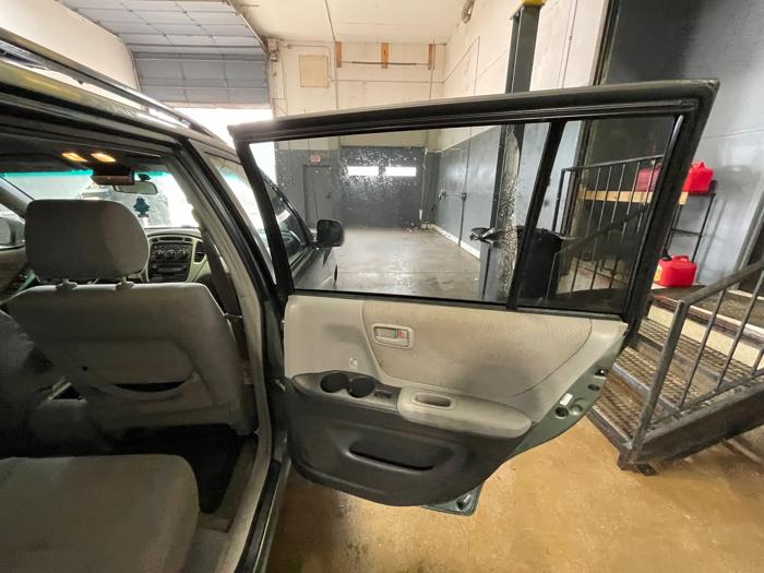 2004 toyota highlander v6-4wd with 281510 miles for sale near elk-river, minnesota 3a2e10fdde7b45c5b8fa00e3312a4f24.jpeg