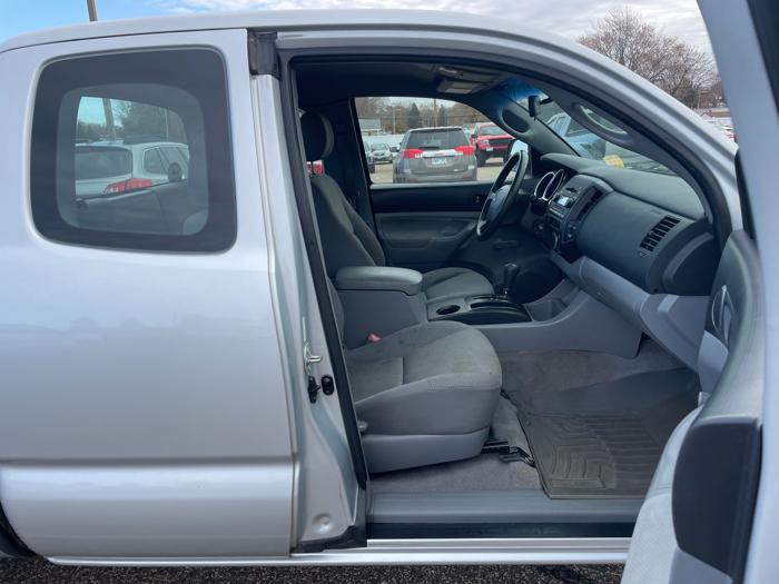 2006 toyota tacoma access-cab-v6-4wd with 204926 miles for sale near fridley, minnesota 3a5209e207394bcbbc559a9c6637982d.jpeg
