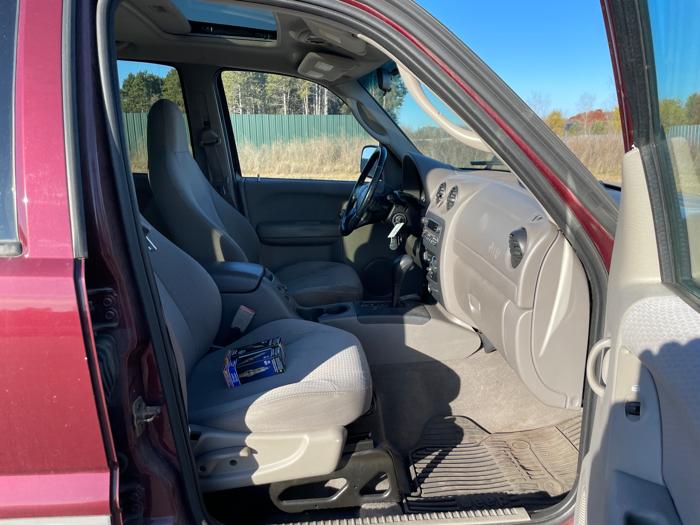 2002 jeep liberty sport-4wd with 208644 miles for sale near elk-river, minnesota 3a539c7e06fd4705a913ac73b20d5f69.jpeg