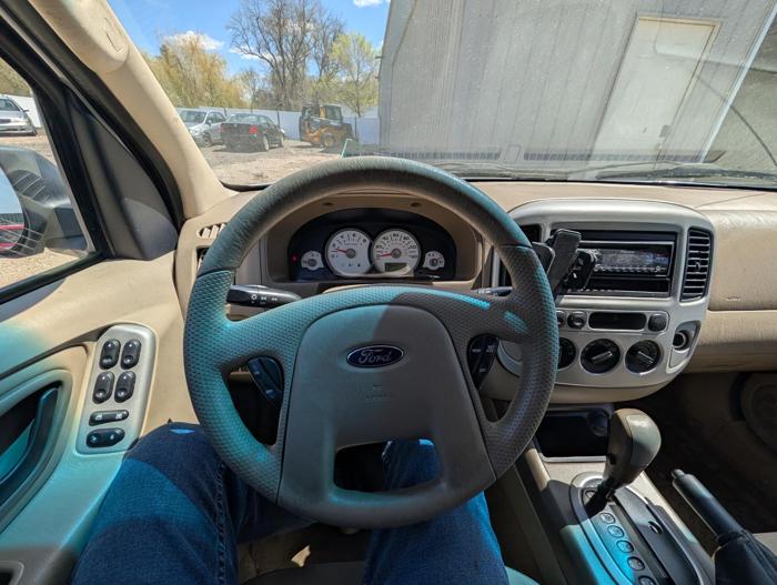 2005 ford escape xlt-4wd with 181896 miles for sale near elk-river, minnesota 3ab6861042aa4239b15b65968872b086.jpg