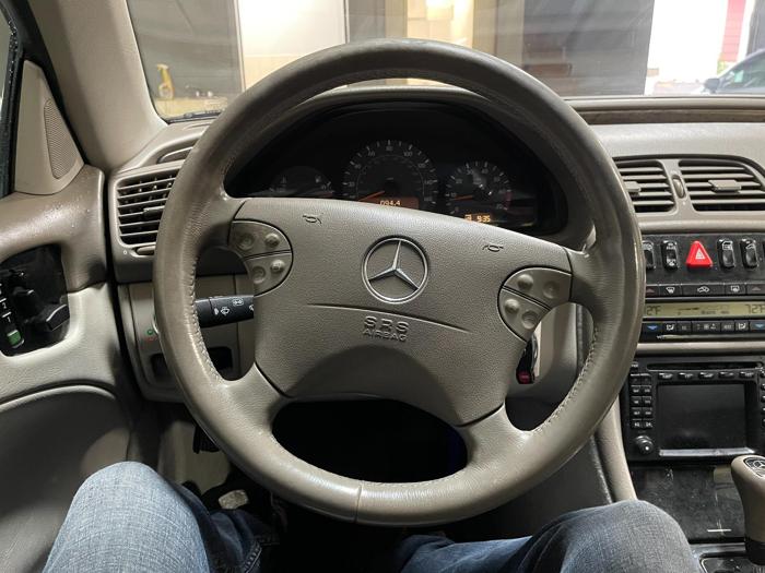 2000 Mercedes-Benz CLK-Class