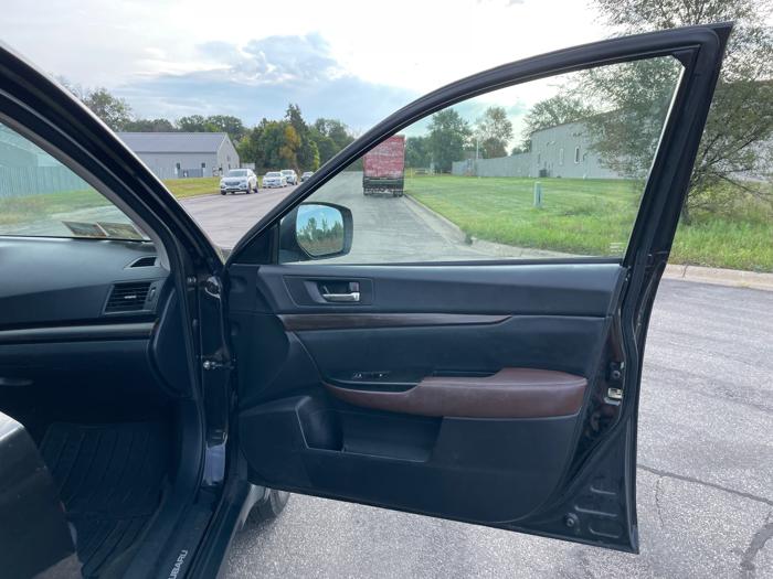 2013 subaru outback 2.5i-limited with 230510 miles for sale near elk-river, minnesota 3b0093b41ea84909ab55ab341140265b.jpeg