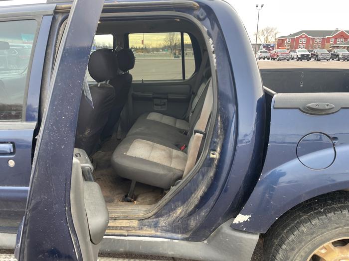 2004 ford explorer-sport-trac xls-2wd with 131988 miles for sale near redwood-falls, minnesota 3b10574747ec430c8d3567310d43816b.jpeg
