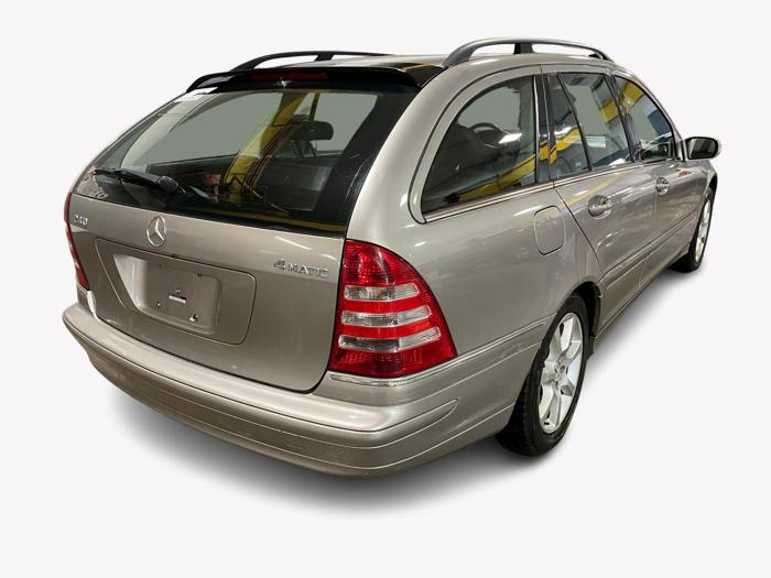 2005 mercedes-benz c-class 4-matic with 168563 miles for sale near elk-river, minnesota 3b2c7b82748c4e3f9baf1cfae4912082.jpg