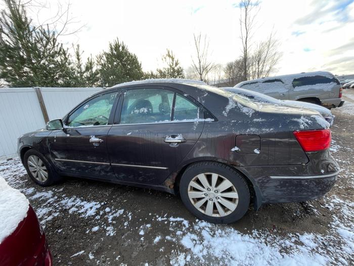 2009 hyundai sonata limited with 214074 miles for sale near elk-river, minnesota 3b45a959e08448888c3ef727730c61be.jpg