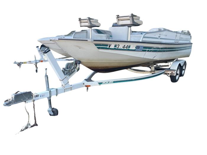 1996 monark 200-sundeck for sale near elk-river, minnesota 3b52a126d8644527b51bdec23991e242.jpg