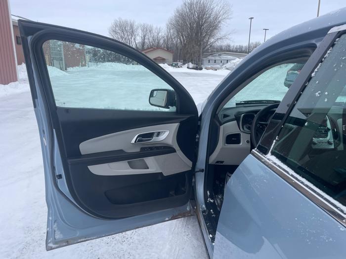 2014 chevrolet equinox ls-2wd with 228576 miles for sale near annandale, minnesota 3b564f1a969f4ba98d6715cef50e248a.jpeg