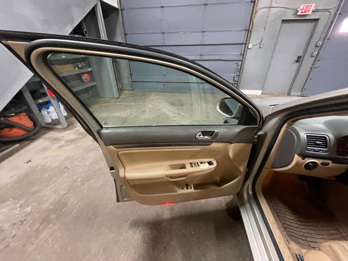 2005 volkswagen jetta 2.5l with 135969 miles for sale near elk-river, minnesota 3bcdbcb80d084e09be571d81a76f7ca1.jpeg