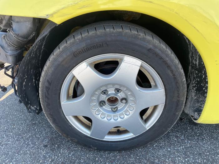 2001 volkswagen new-beetle glx with 161515 miles for sale near elk-river, minnesota 3c0eeda06c2e4dff80d97be047a32d4e.jpeg